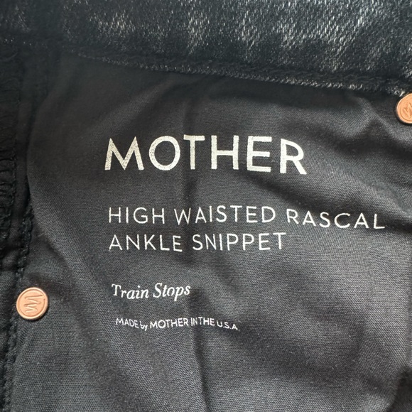 MOTHER High-Waisted Rascal Ankle Snippet Jeans, size 26 - Picture 7 of 8